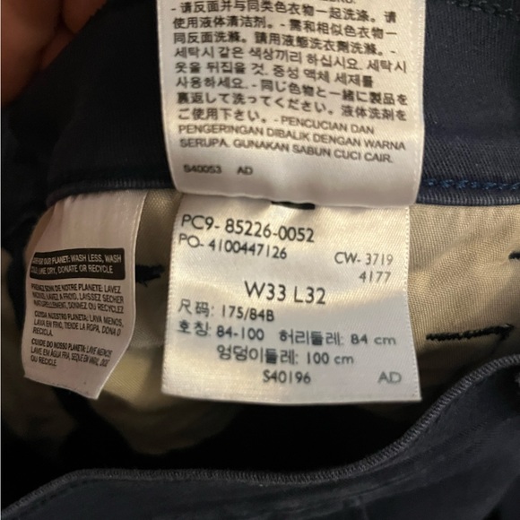 Levi’s Chino Slim Taper Pants. - Picture 5 of 5